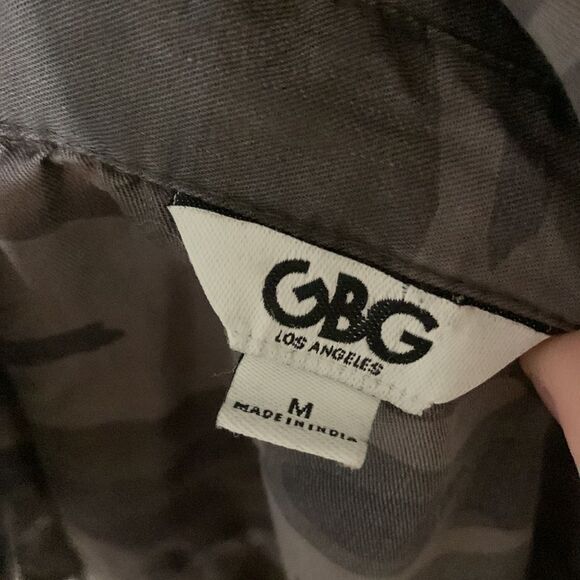 3for$20 button front top medium - Picture 5 of 5